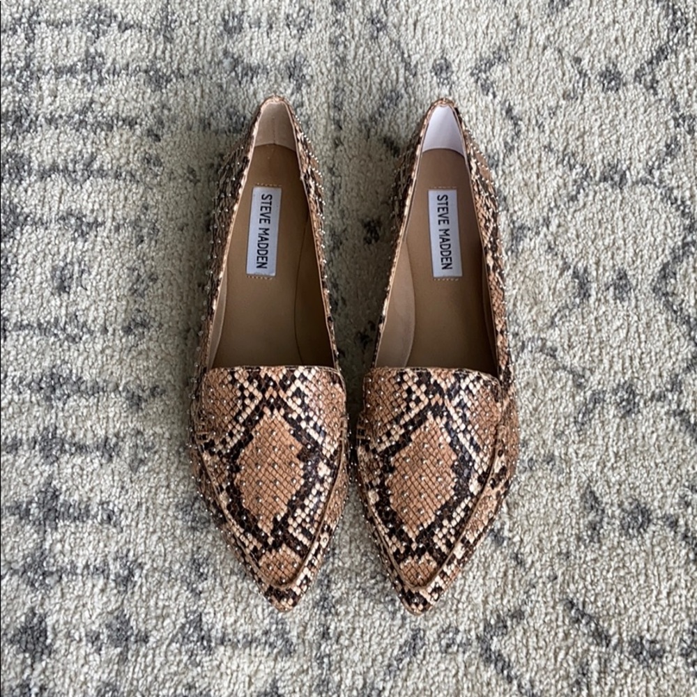 Steve Madden snakeskin studded flats